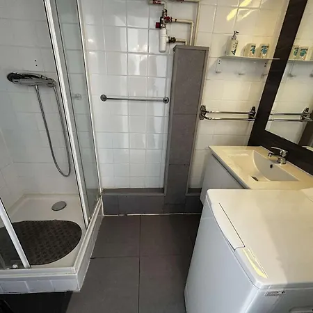 Daire Climatise, Au Bord De La - 3 Pers. - Fr-1-250-331 Le Grau-du-Roi